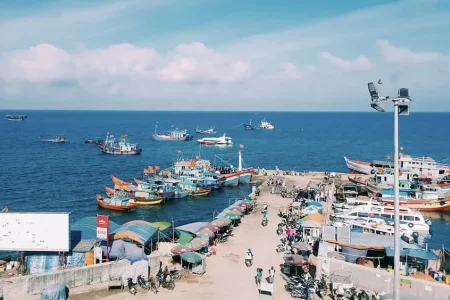 Cảng Bến Đầm Côn Đảo nhìn từ trên cao