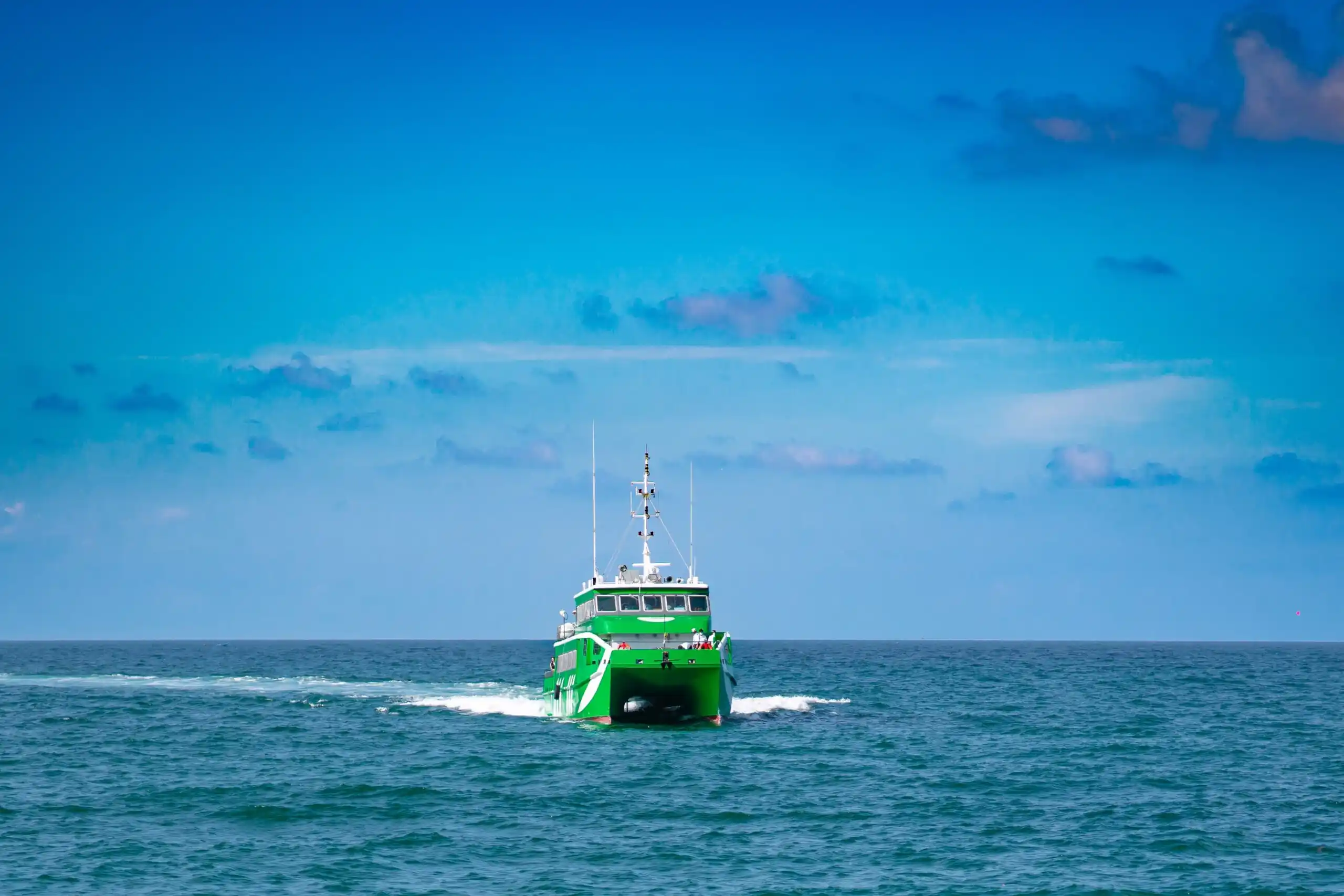 Tàu Lightning68 Phú Quốc